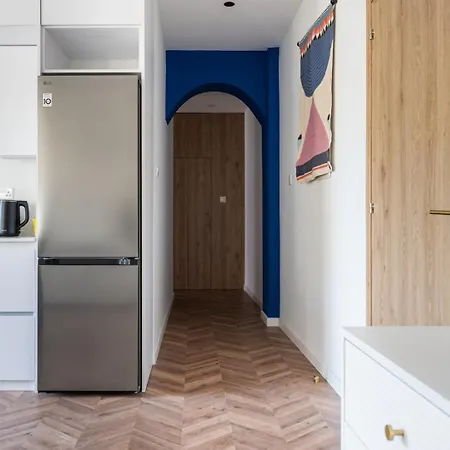 Modern Luxury 2br|park View & Balcony Apartament *